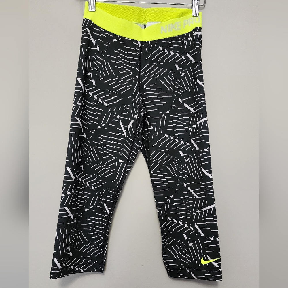 Nike Pro Compression Dri-Fit Capri Leggings size Medium